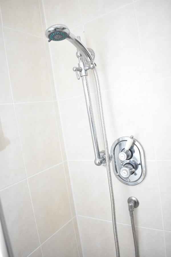 East Claremont - Beautiful 2Br Apartment In Central EDI Exterior foto